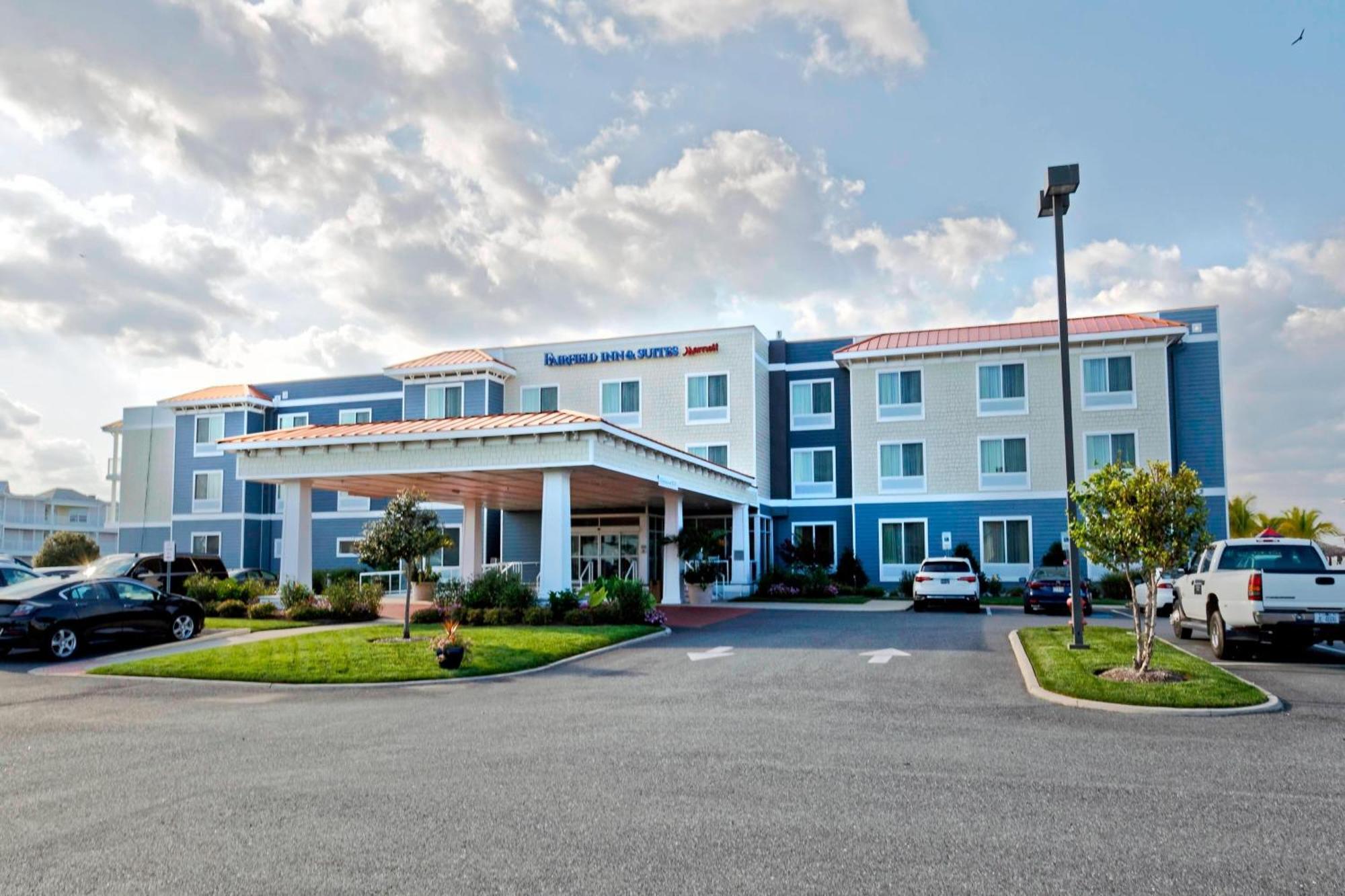 Fairfield Inn & Suites By Marriott Chincoteague Island Waterfront Exterior foto