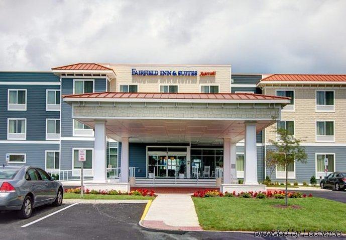 Fairfield Inn & Suites By Marriott Chincoteague Island Waterfront Exterior foto